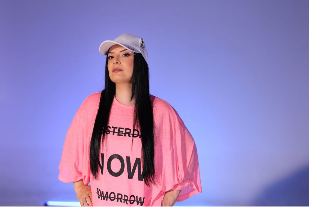 Gülşah Tanrıöver’den sürpriz tarz: “Menşure Hanım” tüm dijital platformlarda!