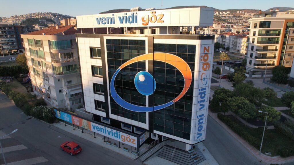 Op. Dr. Emre Hayırcı: “Akıllı Lens Teknolojisi, Katarakt Cerrahisinde Yeni Standart Haline Geldi”