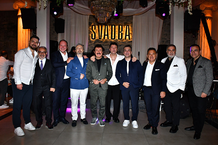 Suat Hot yeni yaşının İstanbul’un gözde mekanlarından SVADBA’da kutladı