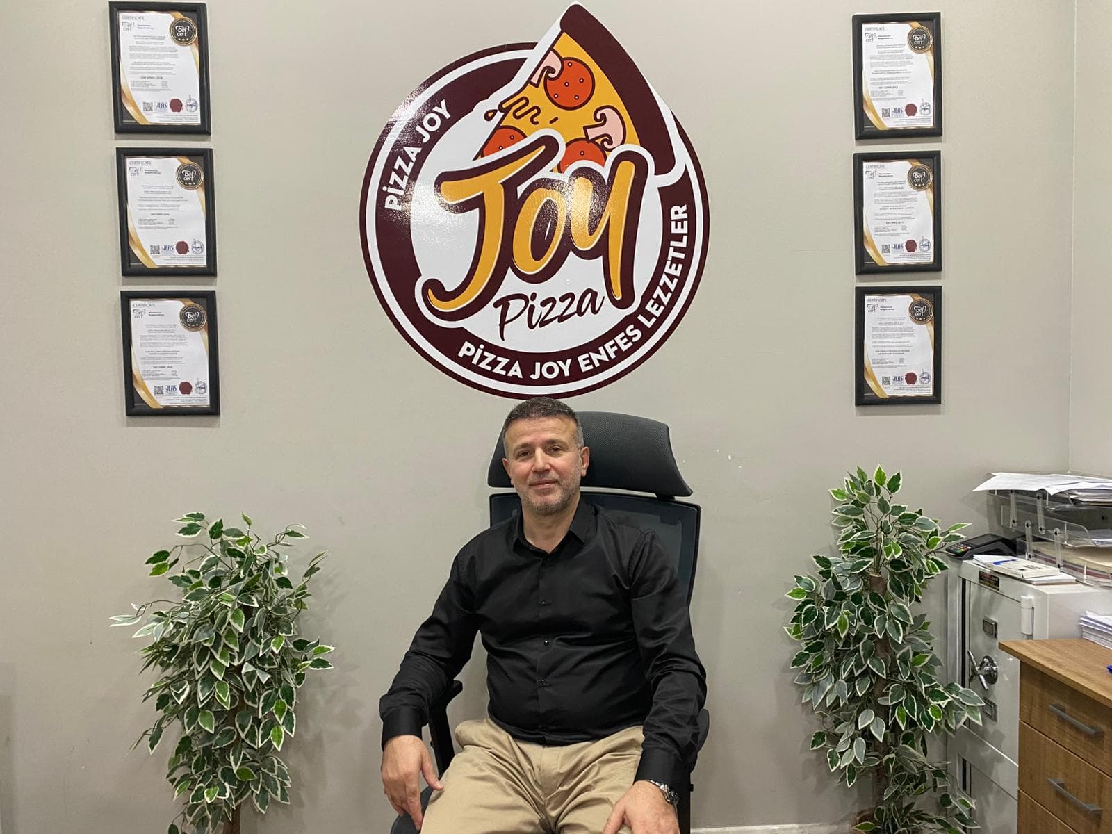 Joy Pizza’dan İddialara Yanıt: “Sucuk ve sosis üretimimiz yok”