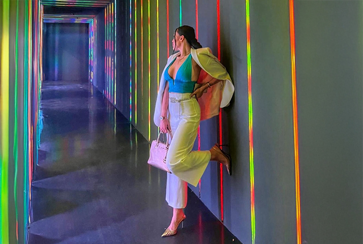 Objektiflerin Sofistike Yıldızı: Elif Küçükbakar