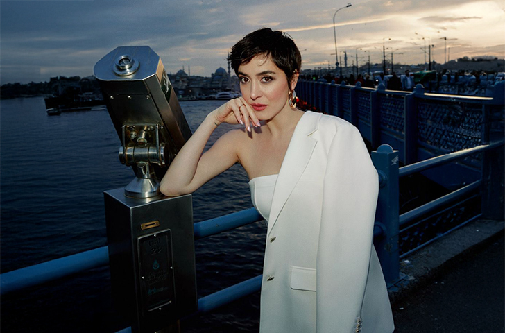 Ezgi Eyüboğlu’ndan Yeni Tekli: “İyileşeceğim”